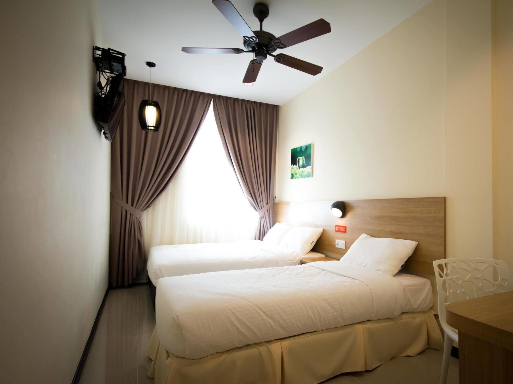118 Hotel,Dato Keramat - Self Check In George Town Exterior photo
